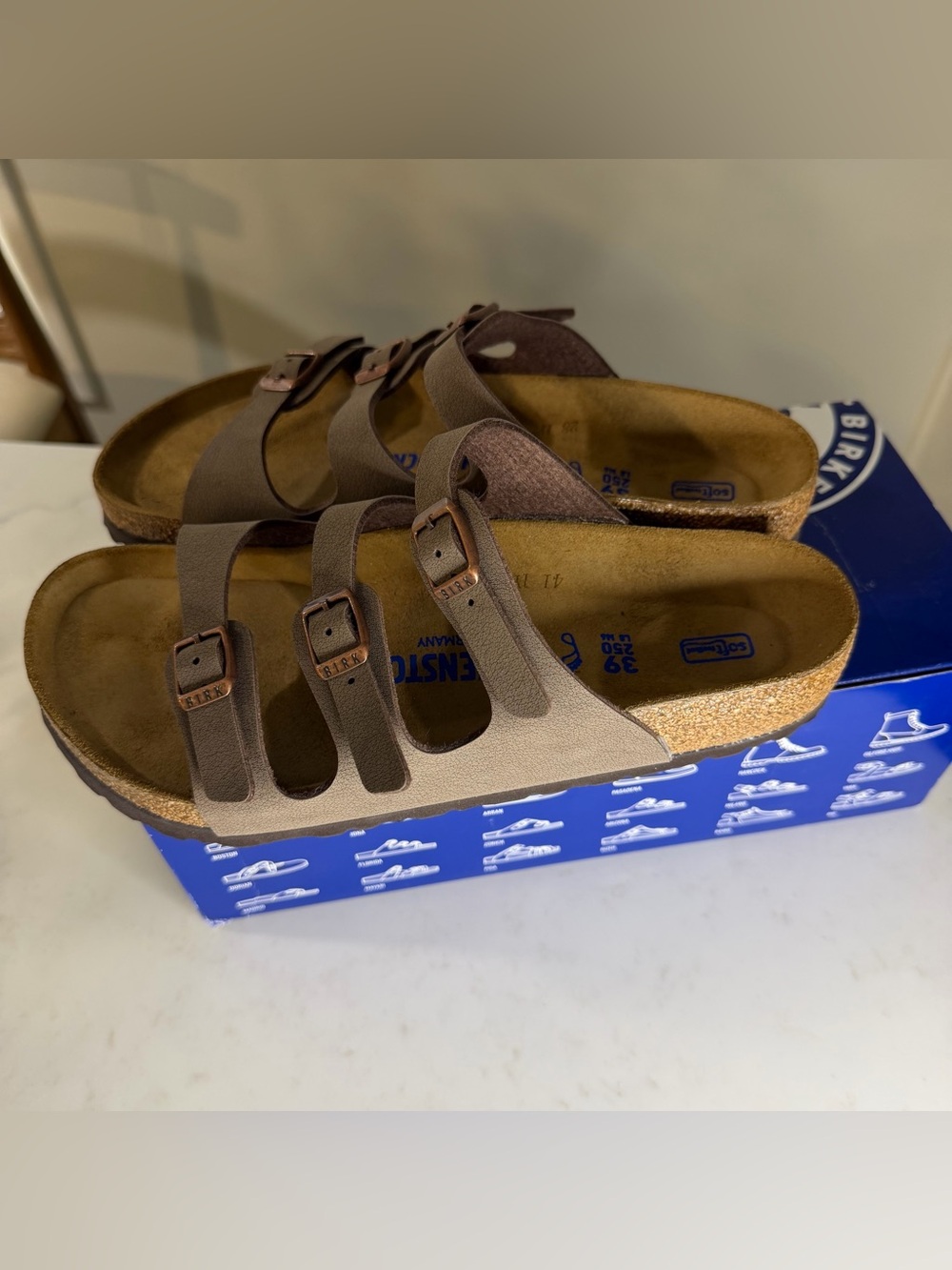 Birkenstock Mocca Florida women Three-Strap Sandal - Taupe Brown size 39-8 US. - Picture 4 of 7